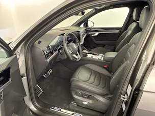 VW Touareg 3.0 TDI R-Line ''inkl. AHK & Standheizung''