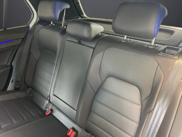 VW Golf VIII 2.0 TSI R Performance DSG 4motion