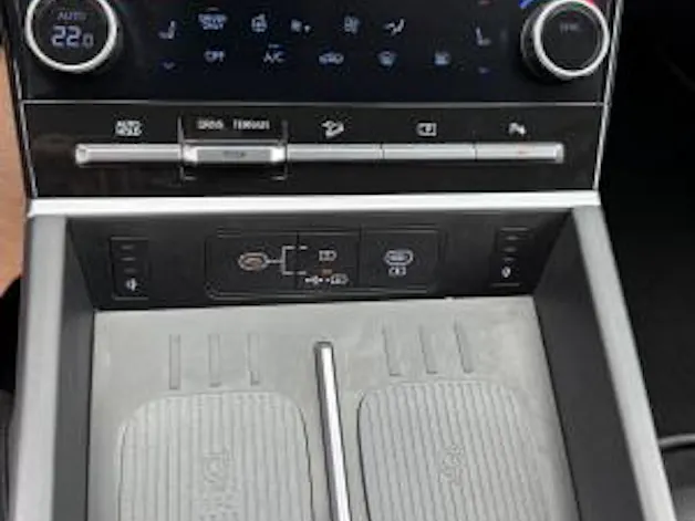 HYUNDAI Santa Fe 1.6 HEV Vert 4WD