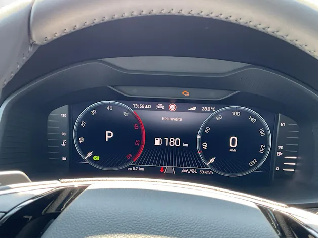 SKODA Karoq 2.0 TDI CR Dynamic 4x4 DSG