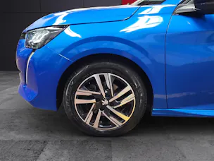 Peugeot 208 1.2 Allure Pack EAT8