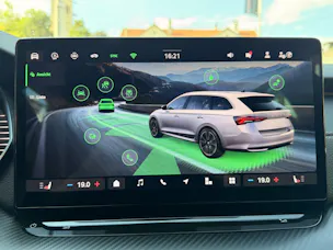 Škoda Octavia Combi 2.0 TDI 150 PS Sportline *** 5 JAHRE SKODA WERKSGARANTIE ***