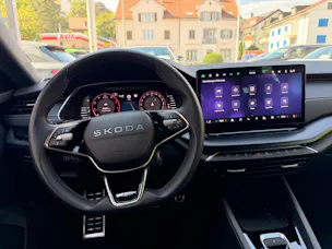 Škoda Octavia Combi 2.0 TDI 150 PS Sportline *** 5 JAHRE SKODA WERKSGARANTIE ***