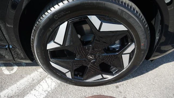 Fahrzeugbild 6 Fahrzeugbild 6