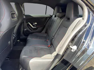 Mercedes-Benz A 200 AMG Line 4m