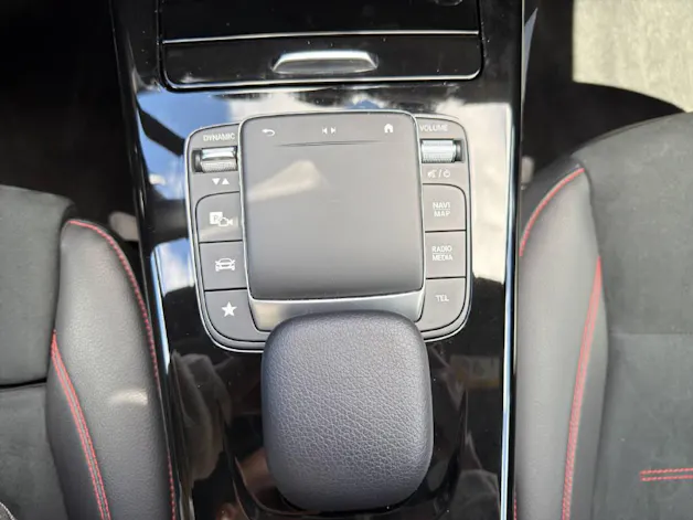 Mercedes-Benz A 200 AMG Line 4m