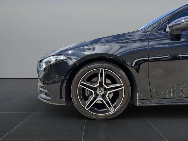 Mercedes-Benz A 200 AMG Line 4m
