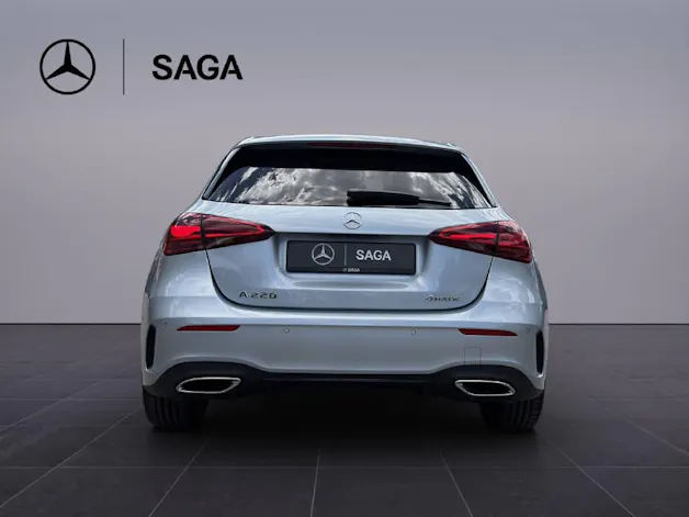 Mercedes-Benz A 220 AMG Line 4m
