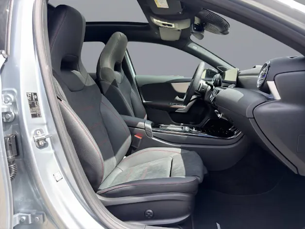 Mercedes-Benz A 220 AMG Line 4m