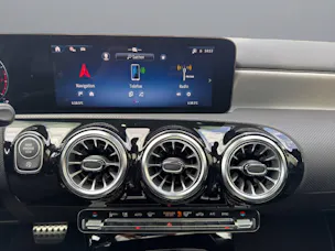 Mercedes-Benz A 250 AMG Line 4m