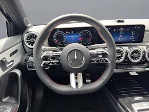 Mercedes-Benz A 250 AMG Line 4m