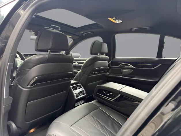 BMW 740d xDrive SAG
