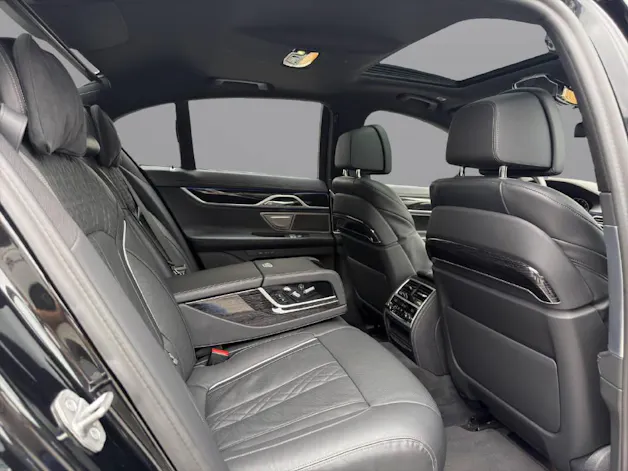 BMW 740d xDrive SAG