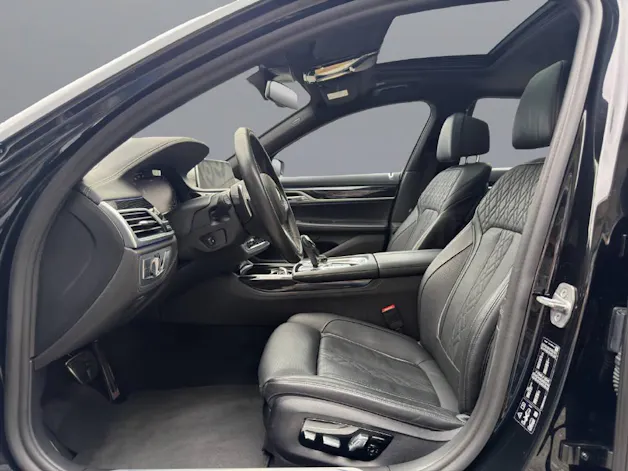 BMW 740d xDrive SAG