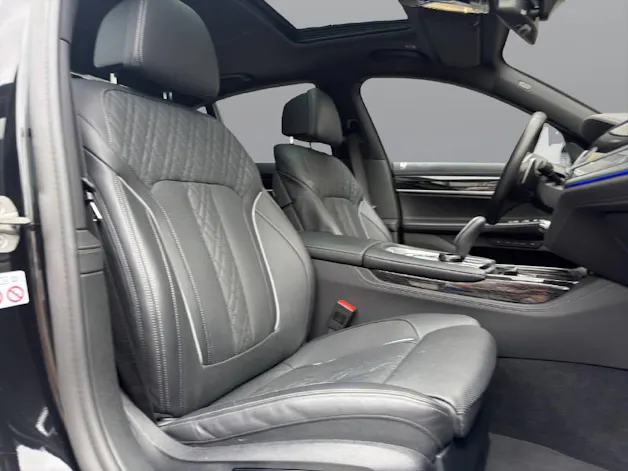 BMW 740d xDrive SAG