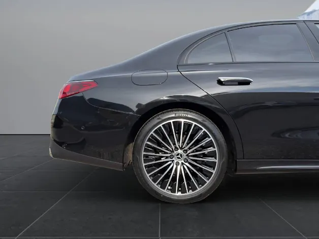 Mercedes-Benz E 220 d AMG Line 4matic