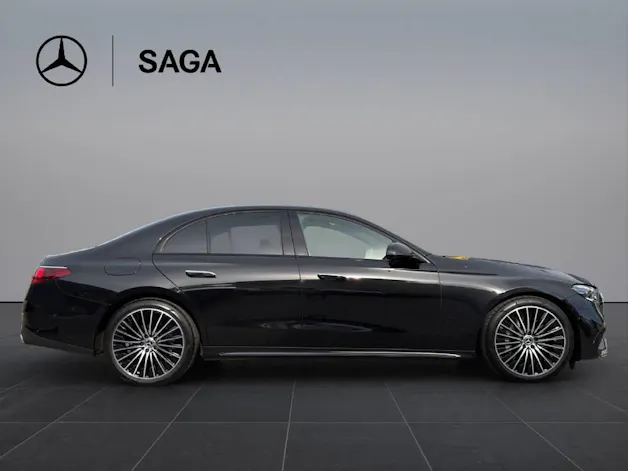 Mercedes-Benz E 220 d AMG Line 4matic