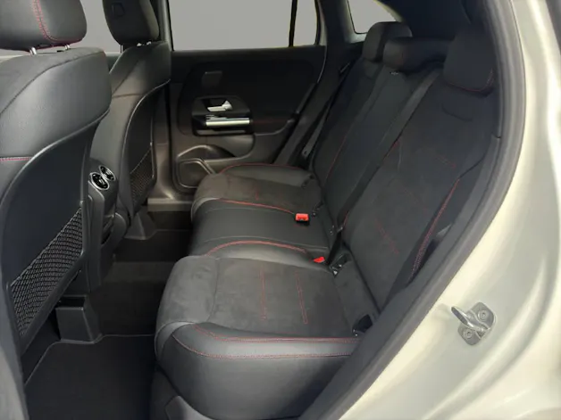 Mercedes-Benz GLA 220 d Swiss Star AMG Line 4matic