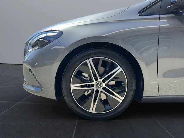 Mercedes-Benz B 220 Progressive 4matic