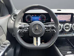 Mercedes-Benz GLA 250 Swiss Star AMG Line 4matic