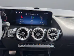 Mercedes-Benz GLA 250 Swiss Star AMG Line 4matic