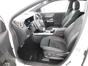 Mercedes-Benz EQA 300 AMG Line 4Matic