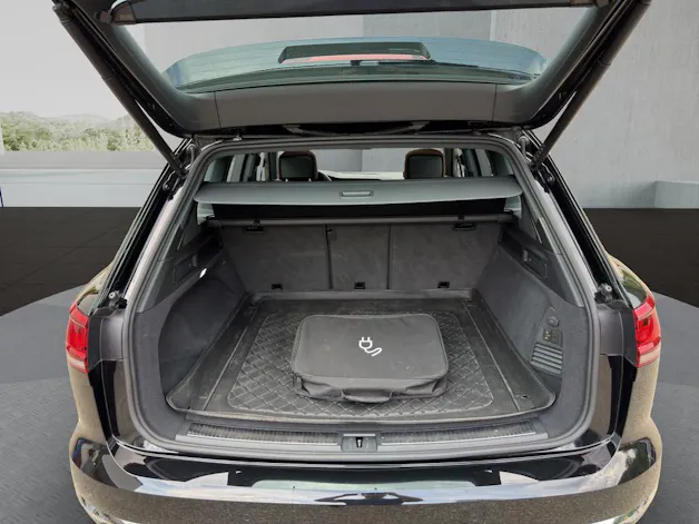 VW Touareg 3.0 TSI eHybrid Elegance Tiptronic
