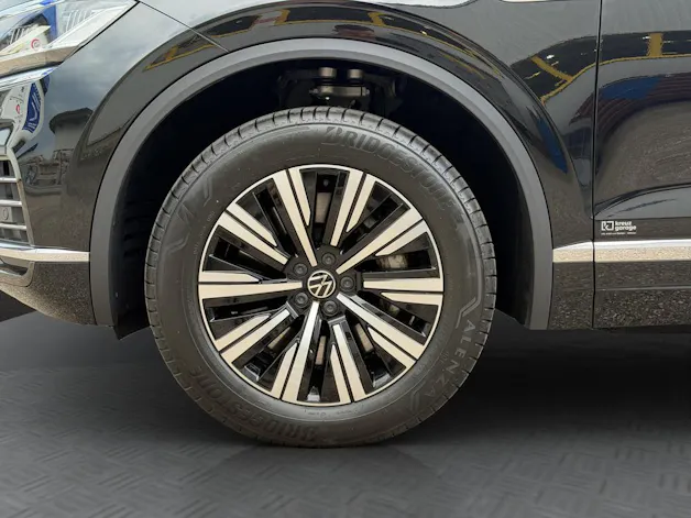 VW Touareg 3.0 TSI eHybrid Elegance Tiptronic