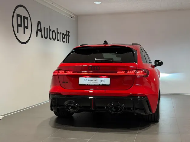 Audi RS 5 Avant TFSI 470 kW Tiptronic quattro