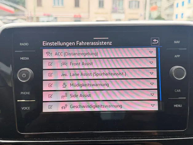 VW T-Roc CABRIOLET 1.5 TSI 150PS R-LINE *** ANHÄNGEKUPPLUNG ***