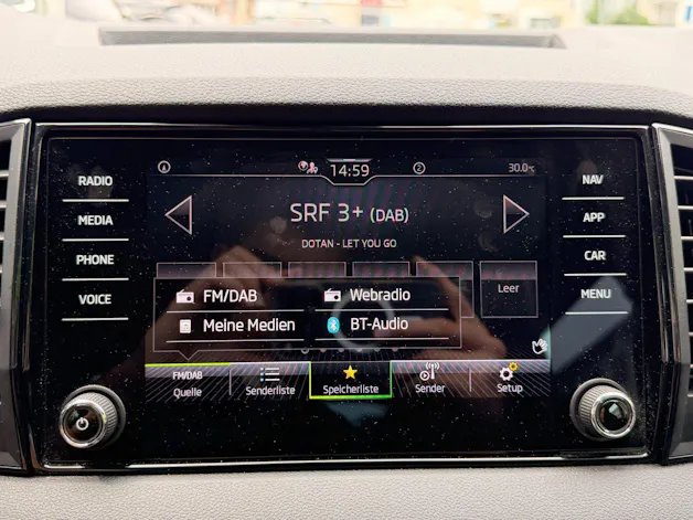 Škoda Karoq Selection *** ACC & RÜCKFAHRKAMERA ***