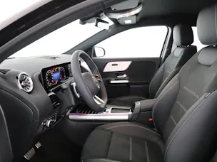 Mercedes-Benz GLA 200 Night Star 7G-D