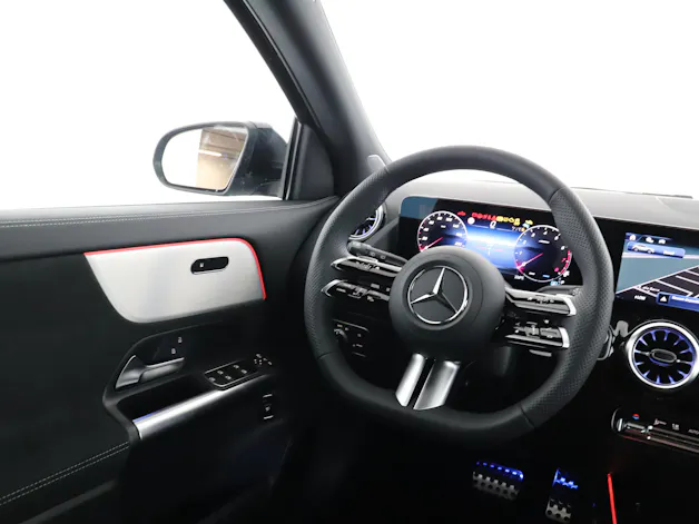 Mercedes-Benz GLA 200 Night Star 7G-D