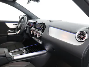 Mercedes-Benz GLA 200 Night Star 7G-D