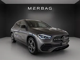 Mercedes-Benz GLA 200 4Matic AMG Line 8G-DCT
