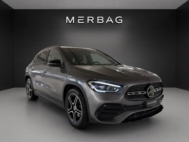 Mercedes-Benz GLA 200 4Matic AMG Line 8G-DCT