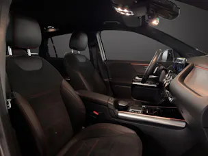 Mercedes-Benz GLA 200 4Matic AMG Line 8G-DCT