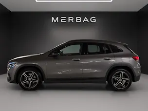 Mercedes-Benz GLA 200 4Matic AMG Line 8G-DCT