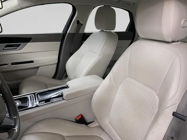 Jaguar XF 20d Prestige Automatic