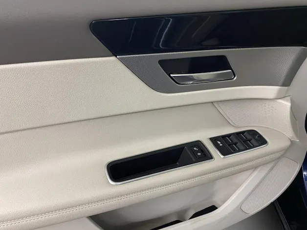 Jaguar XF 20d Prestige Automatic