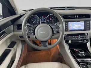 Jaguar XF 20d Prestige Automatic