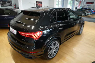 Audi Q3 40 TDI S line quattro S-tronic