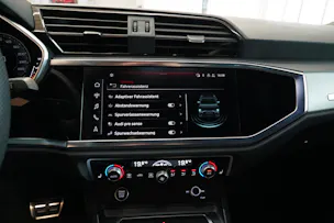 Audi Q3 40 TDI S line quattro S-tronic