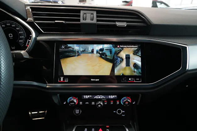 Audi Q3 40 TDI S line quattro S-tronic