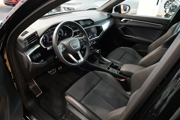 Audi Q3 40 TDI S line quattro S-tronic