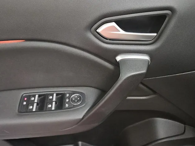 Renault Captur 1.6 E-Tech 145 Intens DHT
