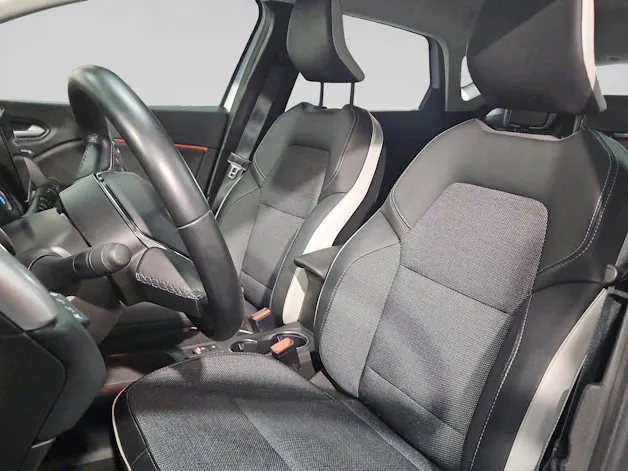 Renault Captur 1.6 E-Tech 145 Intens DHT