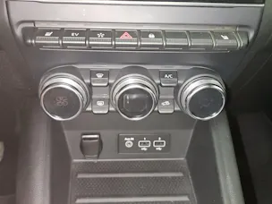 Renault Captur 1.6 E-Tech 145 Intens DHT