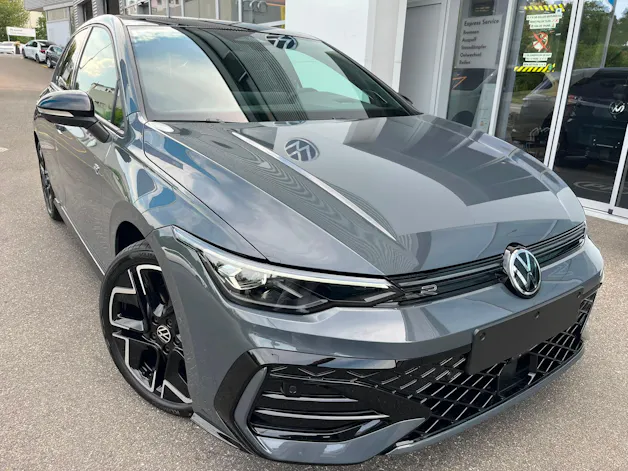VW Golf 2.0 TSI R-Line DSG 4 Motion
