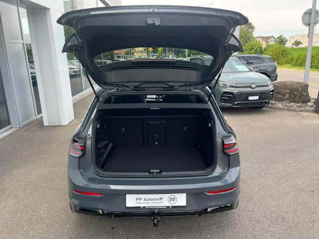 VW Golf 2.0 TSI R-Line DSG 4 Motion